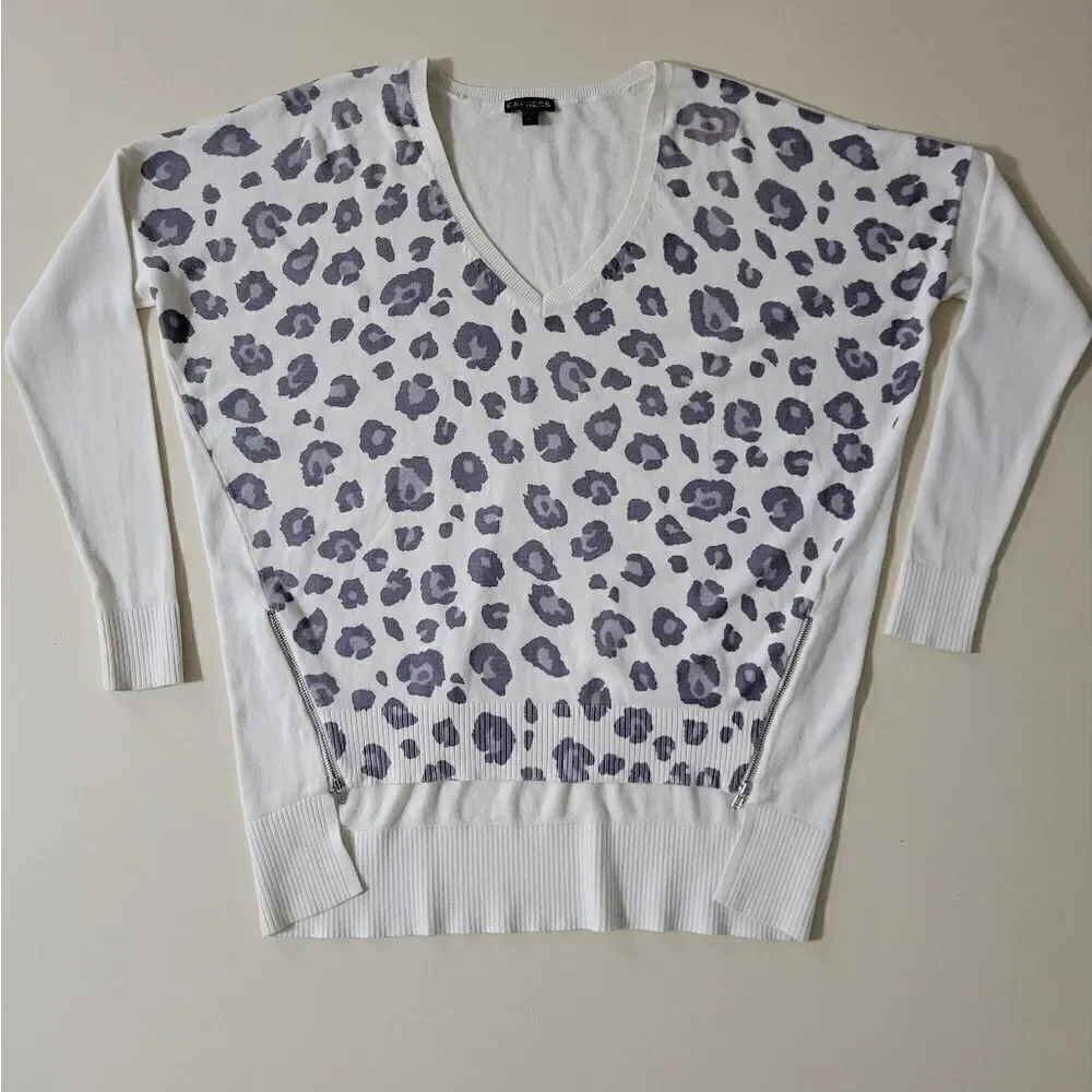 Express Women's Leopard Print V-neck Hi-Low Pullover Sweater with Zipper Detail